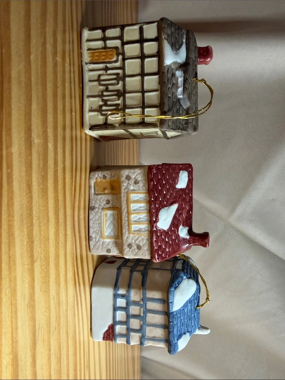 Vintage House of Lloyd Old English Village Ornaments Set of 3 Boxed